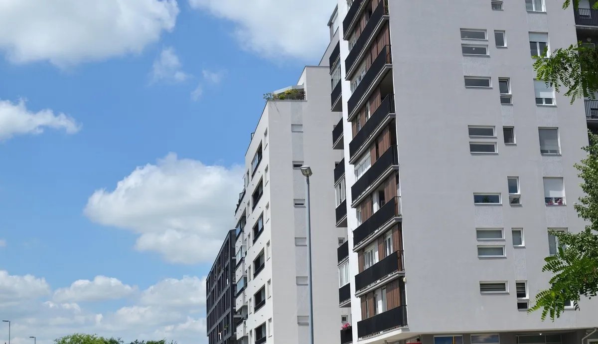 Evo ko nasledi stan ili kuću kada nema naslednika? U Srbiji ima preko 100.000 napuštenih stanova - otkriveno ko ih dobije na kraju