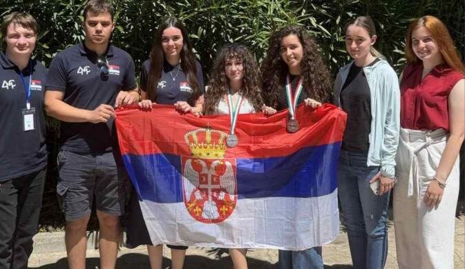 SRBIJI NA PONOS: Učenice iz Srbije osvojile srebro i bronzu na Evropskoj olimpijadi iz informatike