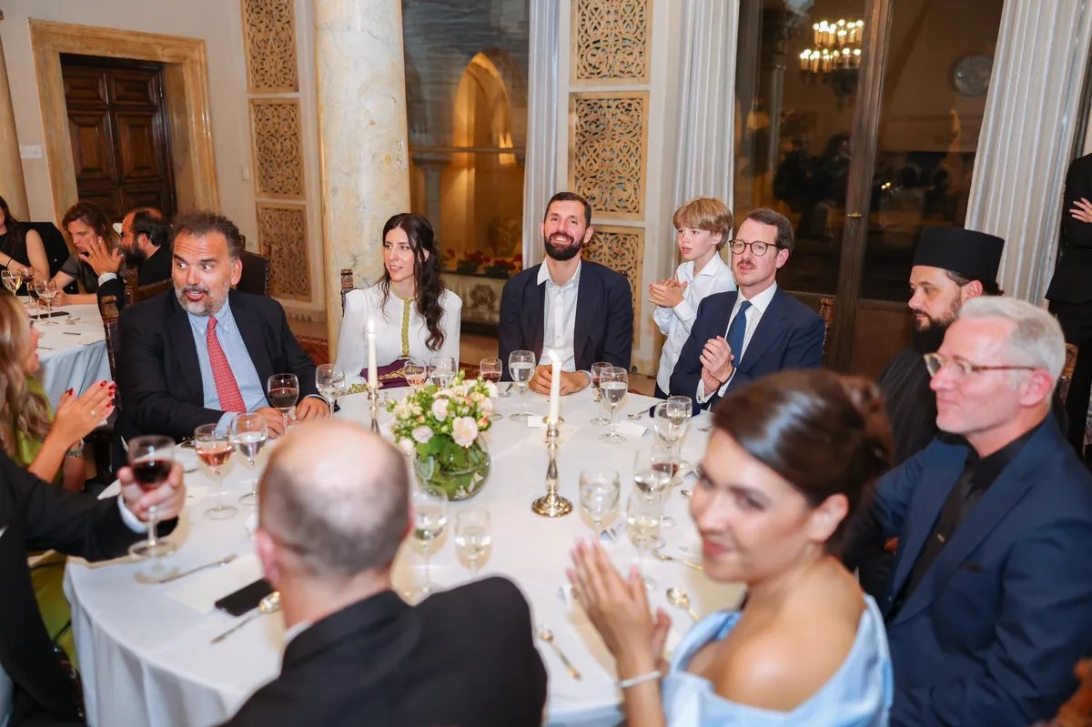 Donatorsko veče u Kraljevskom Dvoru: Pokrenuta obnova hilandarskog metoha Kumica kao budućeg odmarališta za decu i mlade uz podršku Kraljevske porodice
