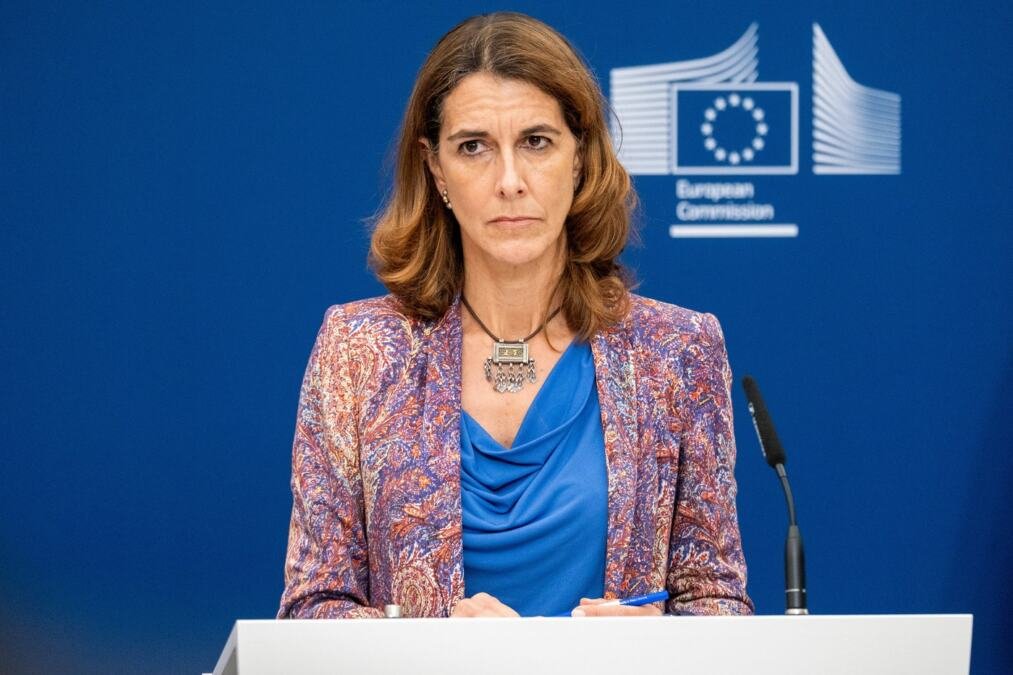 PORTPAROLKA EVROPSKE KOMISIJE O DETALJIMA RAZGOVORA URSULE FON DER LAJEN I PREDSEDNIKA VUČIĆA: "Predsednica EK potvrdila podršku Srbiji na njenom putu ka EU!"