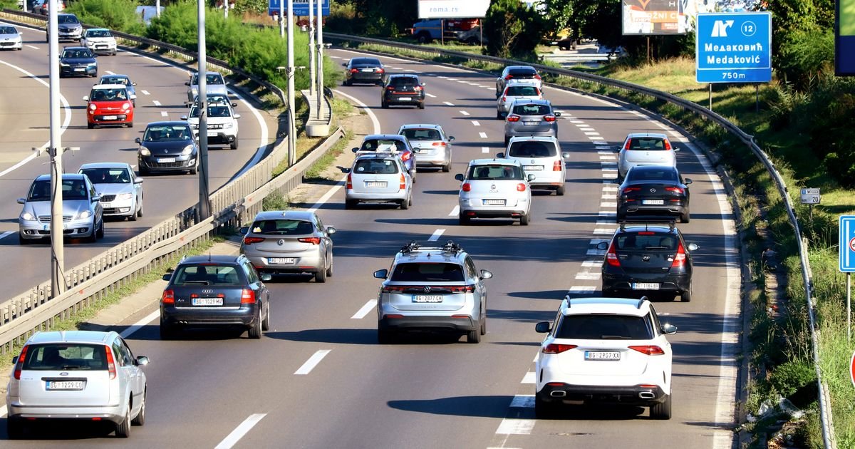 Vozači sve bahatiji, pogledajte snimak vožnje sa auto-puta