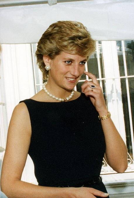 Priča koja se krije iza prstena za razvod princeze Dajane: Megan ga je nosila na venčanju i poslala jasnu poruku svekru