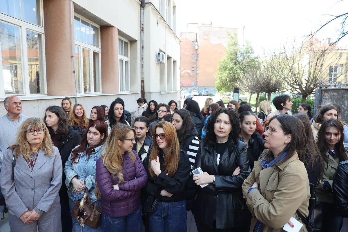 Protest protiv saradnja sa Fakultetom srpskih studija: Više profesora sa niškog Filozofskog fakulteta napustilo sednicu Nastavno-naučnog veća