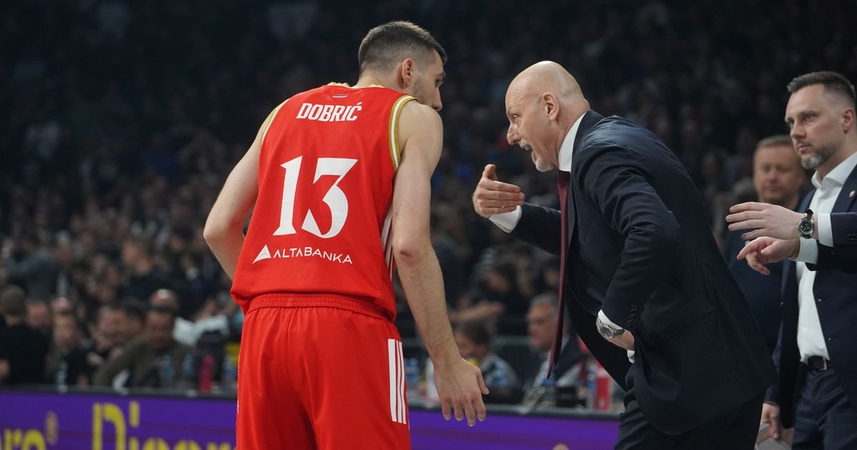 Pitali smo Sašu Obradovića zašto je Ognjen Dobrić igrao malo do 4. četvrtine: "Njegov problem je..."
