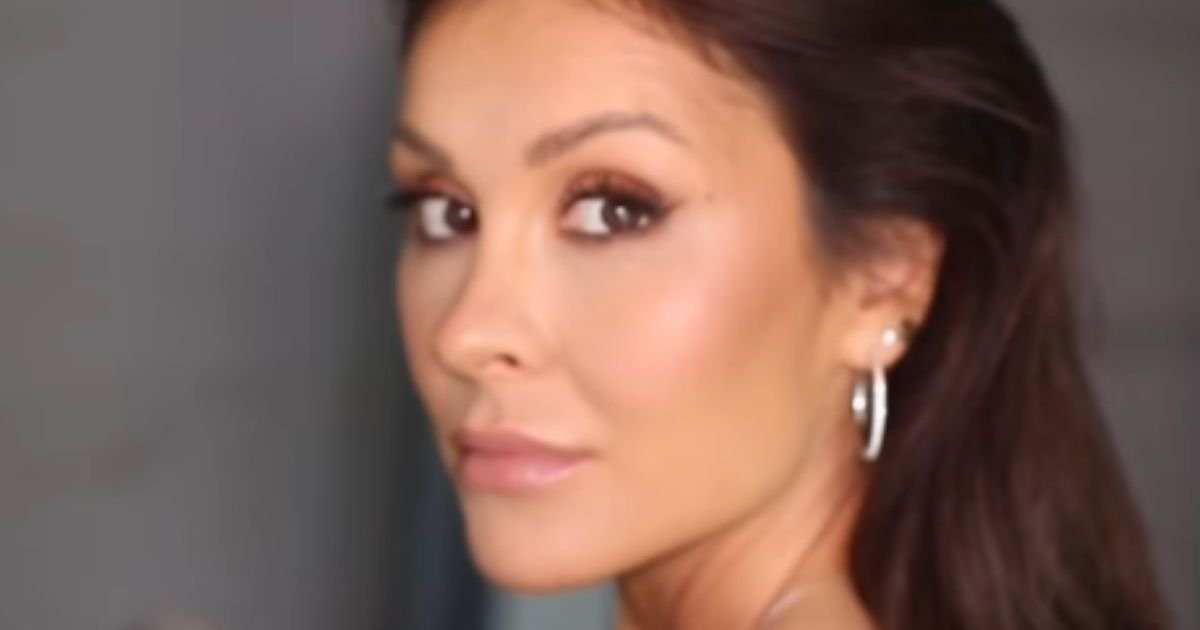 Dragana Mićalović u uskim helankama i topiću: Uslikala se u teretani, pa okrenula i napravila “haos”