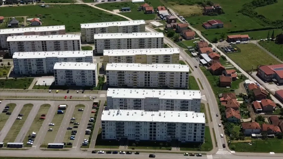 Zašto stanovi za bezbednjake zvrje prazni? Garancija na stolariju istekla, država plaća održavanje