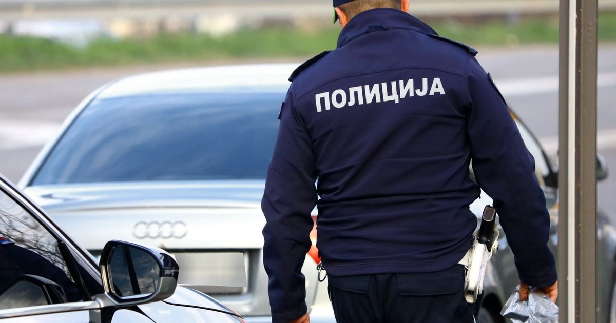 IDIOTIZAM: Pijan i bez dozvole vozio 182 na sat kroz Novi Beograd! Da li ovaj dečko treba direktno u zatvor?