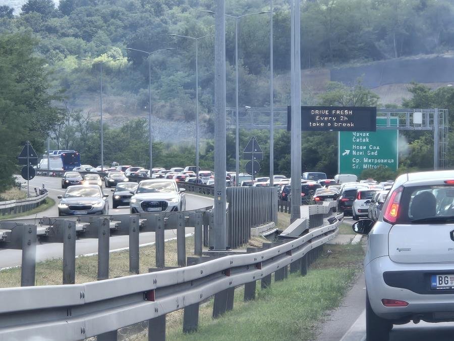 Kolovozi suvi, vidljivost dobra: AMSS upozorava na opasnost od odrona kroz klisure