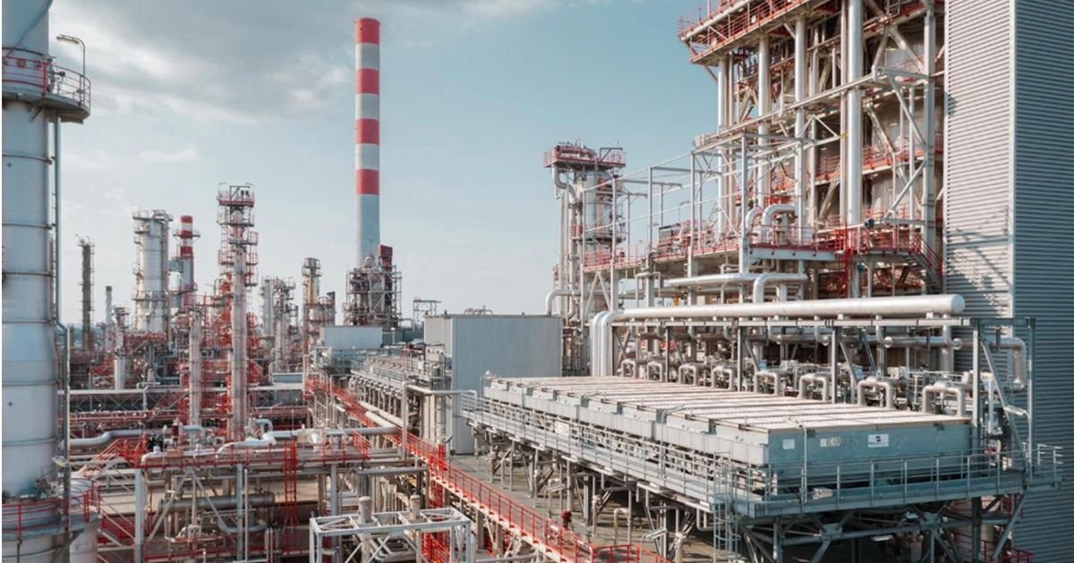 Why is Pancevo refinery of key importance for Serbia's survival in global crisis?