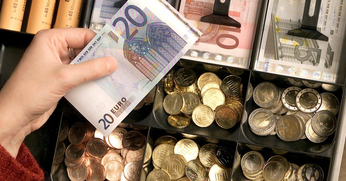 Ko da informaciju o ovoj osobi, dobiće 250 evra! Neobičan apel iz poznatog novosadskog restorana