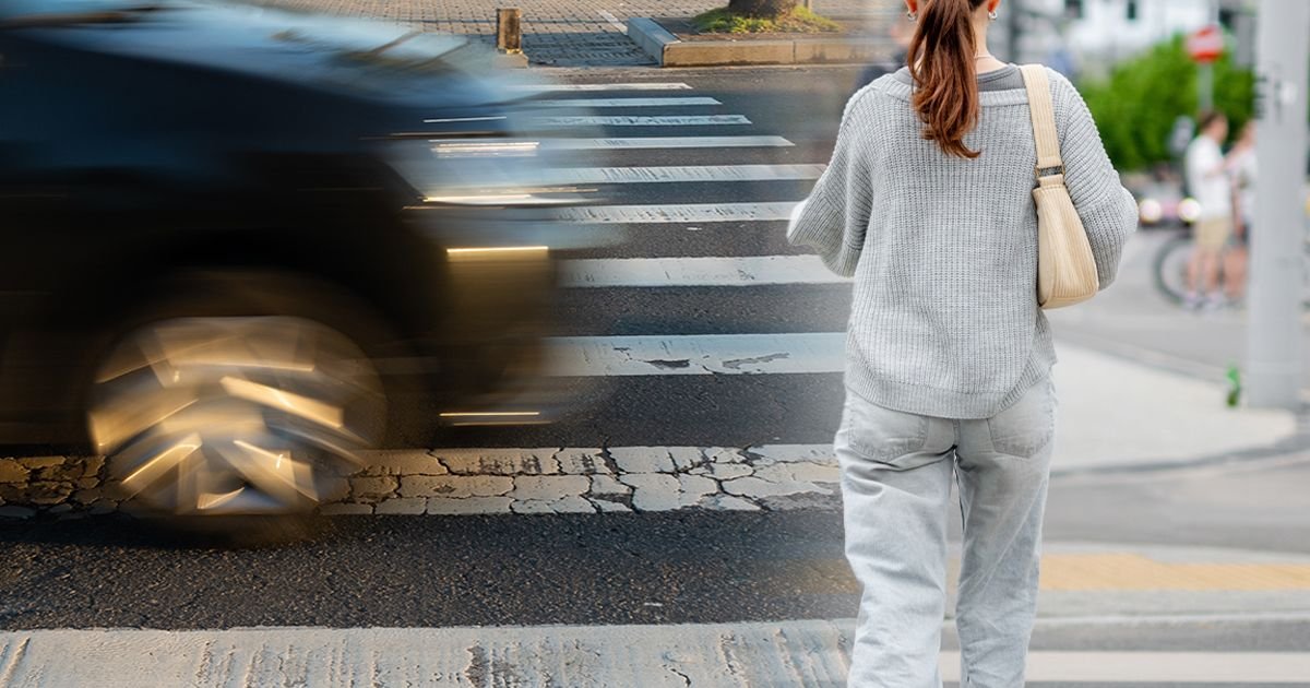 Šta se dešava u Beogradu? Hiljade vozača točkovima GAZE ZEBRU po semaforima, i to na crveno, evo o čemu je reč
