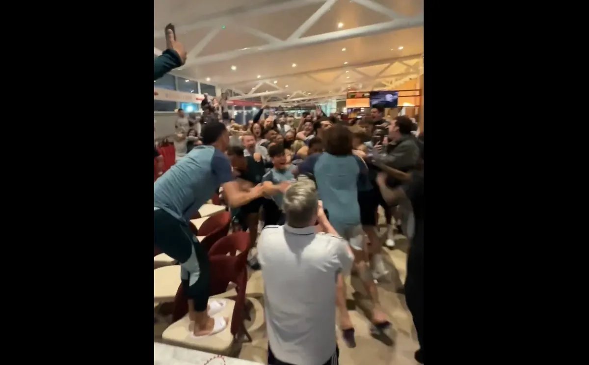 VIDEO Vrisci, urlici, suze i eksplozija sreće: Nezapamćeno slavlje igrača Arsenala u trenutku osvajanja titule
