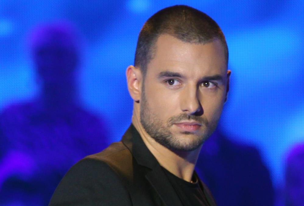"LJUDI SU ISKOMPLEKSIRANI, ZAVIDNI I NEZADOVOLJNI SOBOM" Nemanja Stevanović o Jakovu Jozinoviću i neverovatnom uspehu: Ima taj osmeh, neku foru...