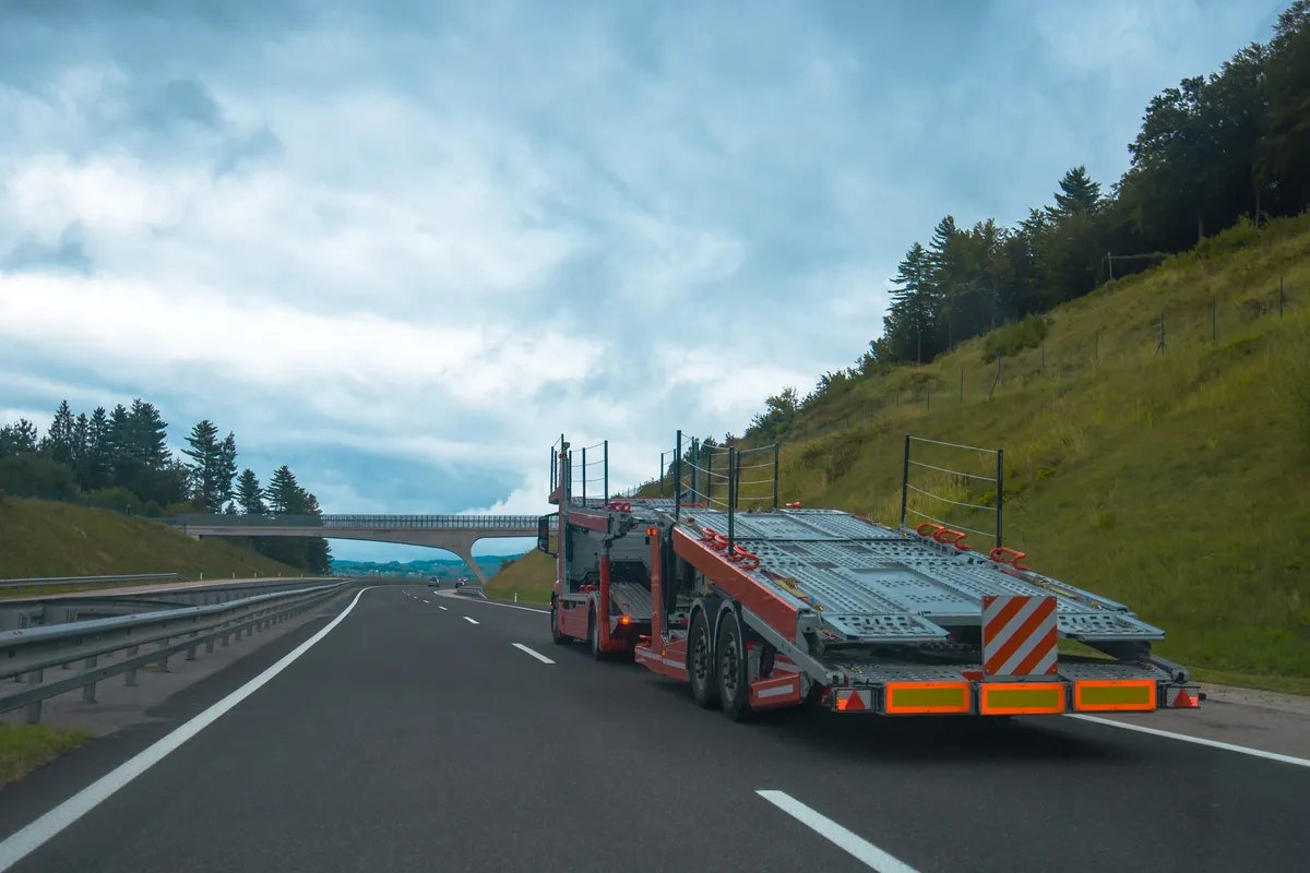 Prvenuo se šleper kod petlje Vrbas, blokiran saobraćaj na auto-putu ka Novom Sadu