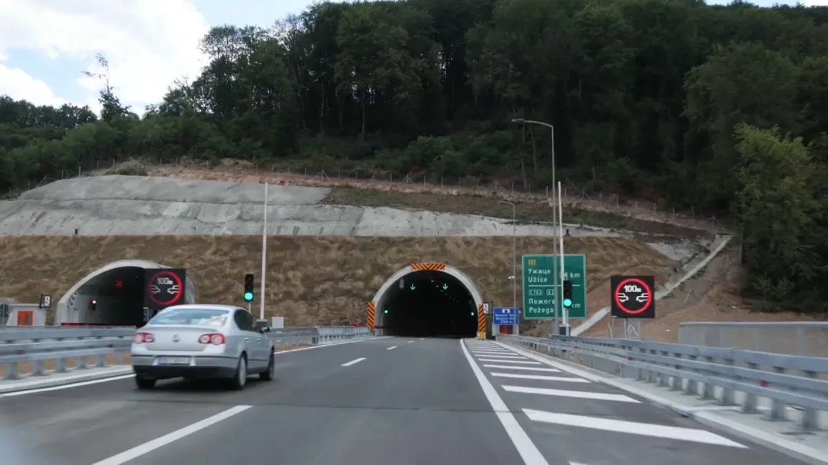 Putevi Srbije: Zatvorena traka u tunelu Munjino brdo, opasnost od pomeranja vertikalne barijere