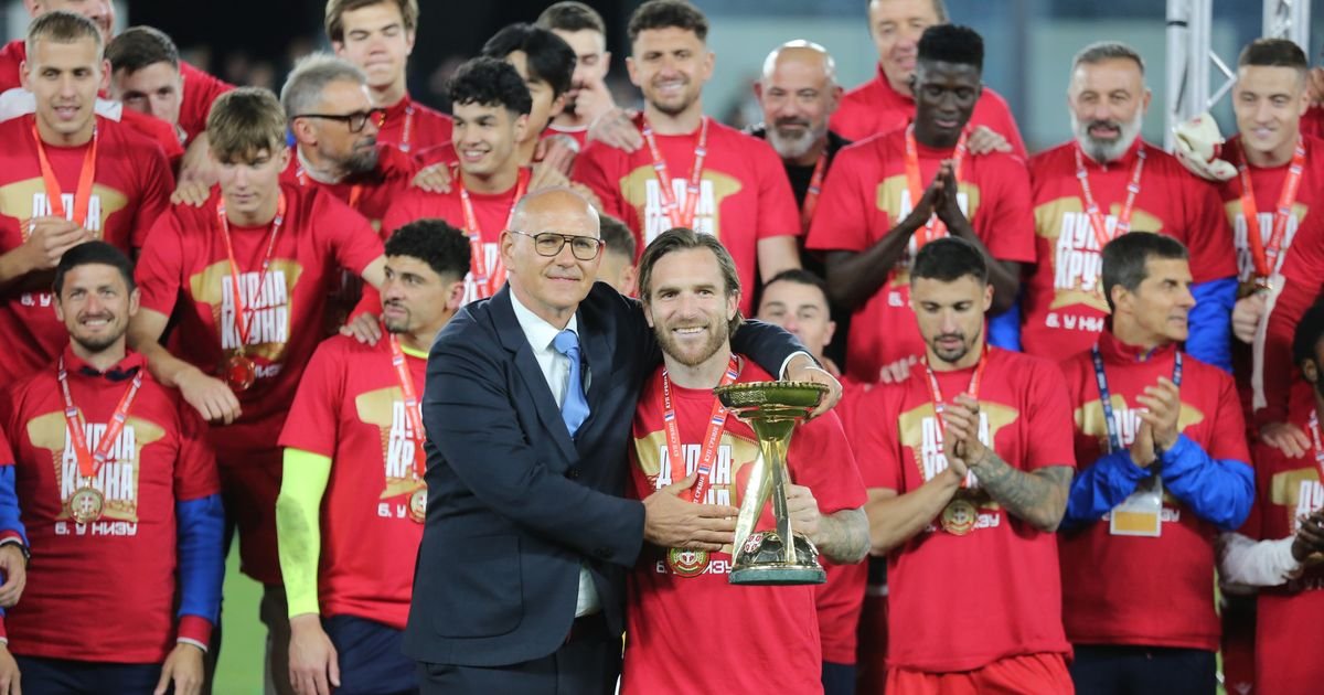 Zvezda slavi šestu duplu krunu i priprema spektakl