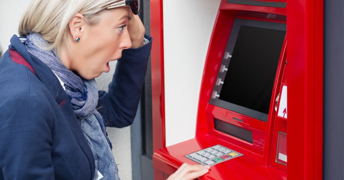 Veliki haos u Austriji: Banke gase sisteme, građani će danima biti bez kartica i bankomata
