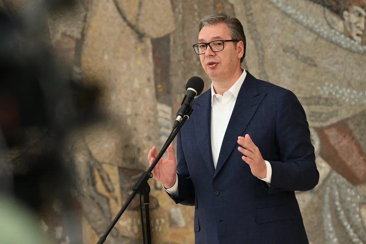 Vučić: Hoću da prljave policajce, kao iz američkih filmova, od "Kuma" pa nadalje, rešimo