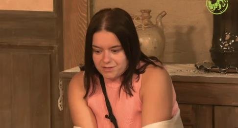 KRVNIČKE BATINE, SILOVANJE, NASRTANJE NOŽEM Jeziva ispovest bivše rijaliti učesnice: Molila sam da me neko spase...
