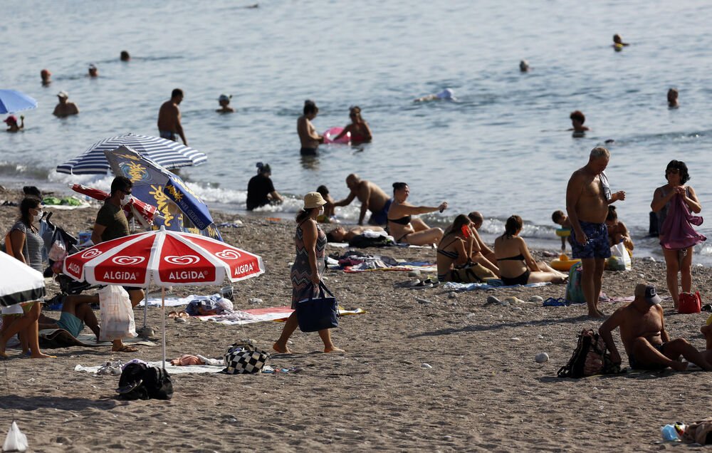 More tirkizno, peščane plaže, nema gužve: Ova ostrva su skriveni dragulji Evrope, a cene prava bagatela za ovaj raj