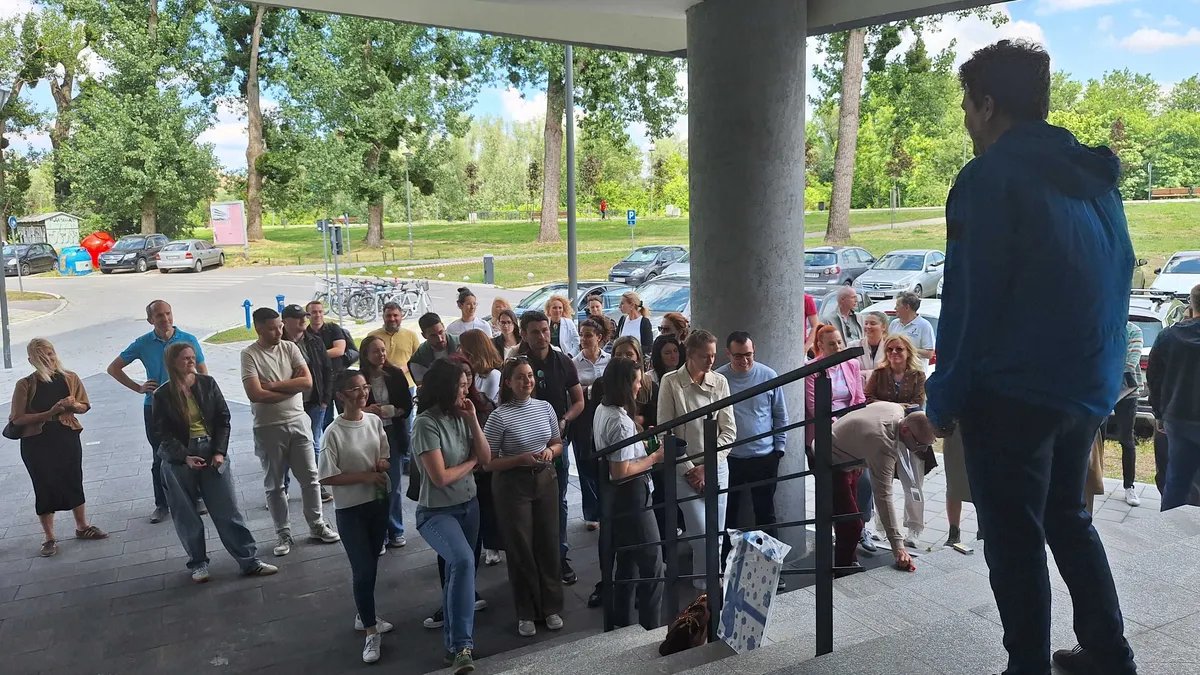Iako je direktor podneo neopozivu ostavku, zaposleni u BioSensu nastavljaju borbu za autonomiju instituta