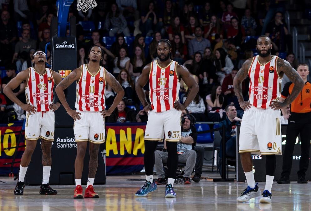 SLAVNI KLUB ČERUPA CRVENU ZVEZDU? Pored centarskog tandema, na radaru i bek