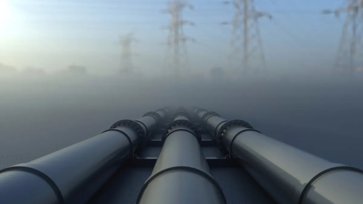 Britanija odložila deo novih sankcija na rusku naftu da bi zaštitila domaće potrošače