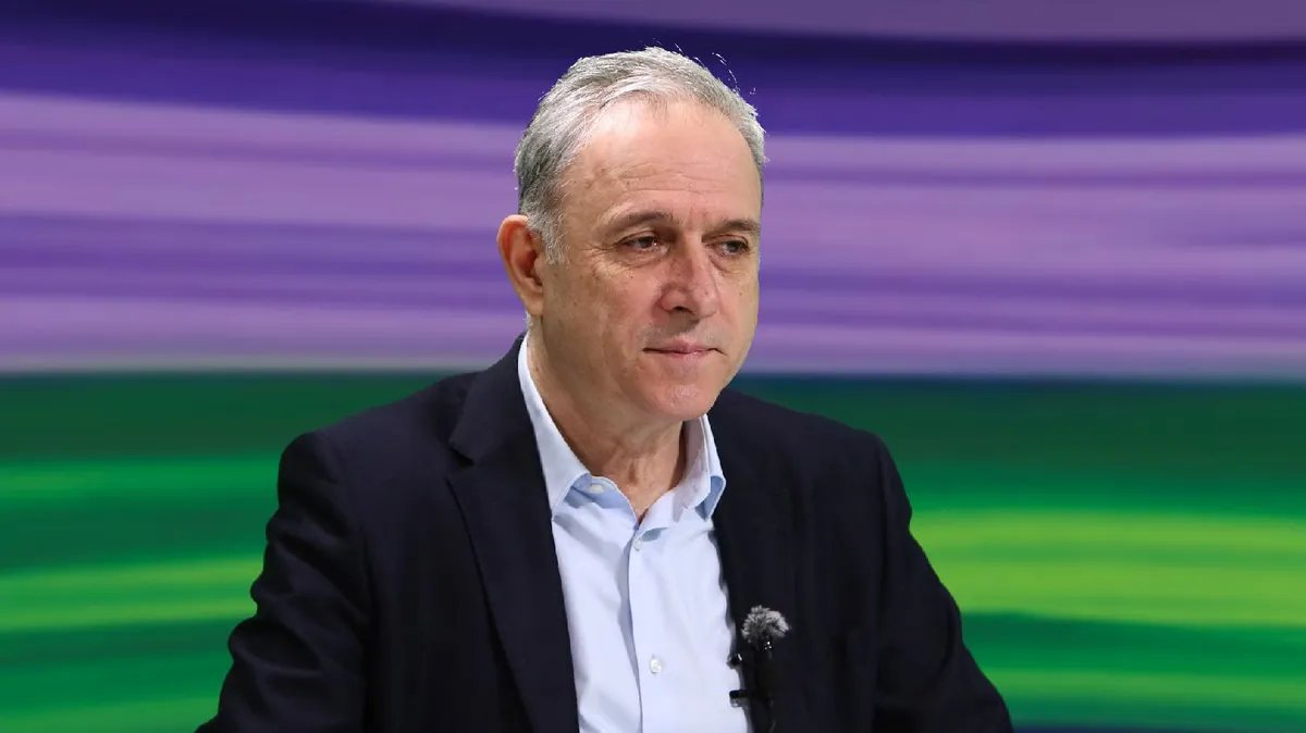 "Vučić nema jasan plan, na dramatične i neizvesne izbore ne sme ni uz 500.000 bensedina"