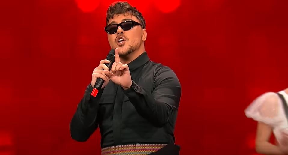 NEKADA MILJENIK TINEJDŽERKI, DANAS POTPUNO DRUGA OSOBA! Milan Stanković uhvaćen u retkom pojavljivanju u javnosti, transformacija ostavila sve bez teksta (FOTO)