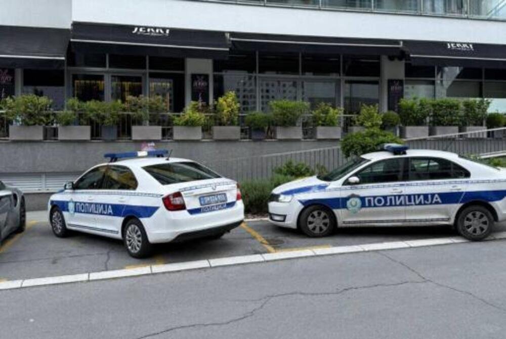 U VLASNIKA RESTORANA NA NOVOM BEOGRADU ISPALJENO NEKOLIKO HITACA: Hitno prebačen na reanimaciju