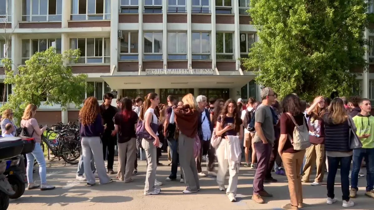 Protest zbog suspenzije šest profesora Jovine gimnazije: "Vest smo dočekali mučki i s leđa"