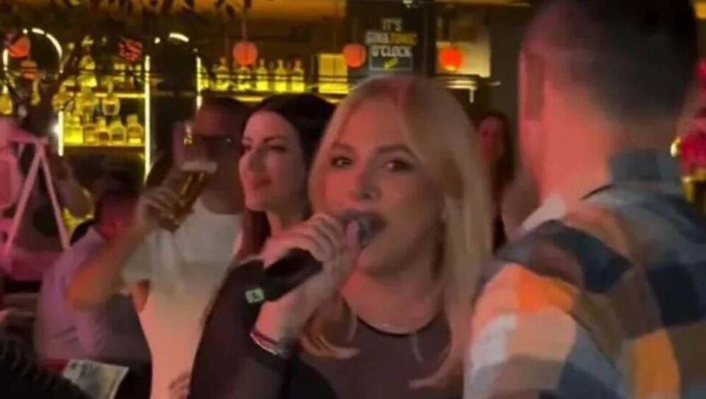 Niko ne zna ko je on: Nakon tri meseca, Milica Todorović uhvaćena u zagrljaju ovog muškarca