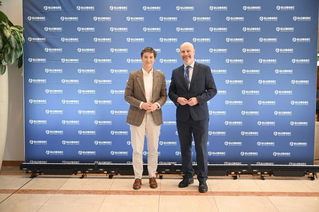 Brnabić u Pragu sa Vladimirom Bilčikom