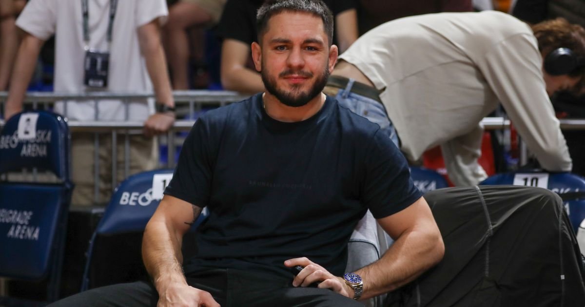 Cela Arena mu skandirala kad je pretukao Bojkovića, proziva se često, sad u Pioniru gleda Zvezdu i Partizan