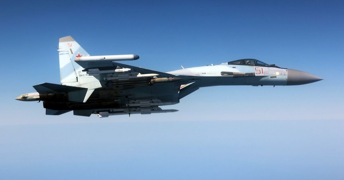 Rusi "opasni i nepromišljeni": Su-27 i Su-35 zastrašivali britanski izviđački avion, prilazili na šest metara