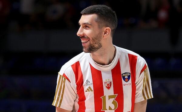 "ZAČUDILI SU SE NAVIJAČI ŠTO SAM IZAŠAO..." Dobrić o trenutku kada ga je Obradović izveo iz igre, pa vratio posle zvižduka