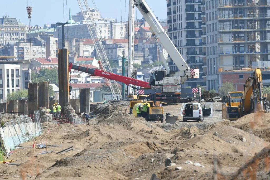 Tužilaštvu ni posle mesec i po dana nije dostavljen obdukcioni nalaz poginulog radnika na gradilištu novog savskog mosta