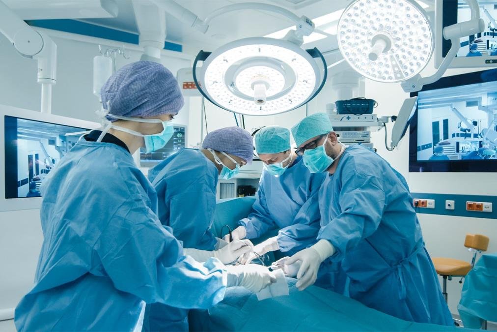 Zašto su hirurške uniforme uvek u plavoj ili zelenoj boji: Postoji važan razlog