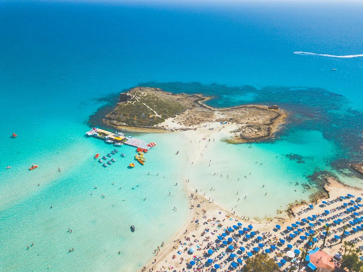 Nekad najpopularnije ostrvo za letovanje prazno: Hotelijeri i ugostitelji se hvataju za glavu jer turisti neće da dođu