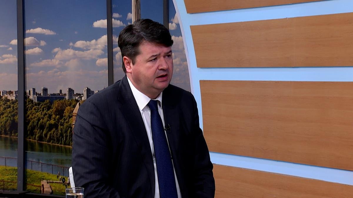 "VUČIĆEVA MUDROST JE OMOGUĆILA STABILNOST U DRŽAVI" Prof. dr Vladan Petrov za Kurir političkoj atmosferi u Srbiji i predstojećim izborima