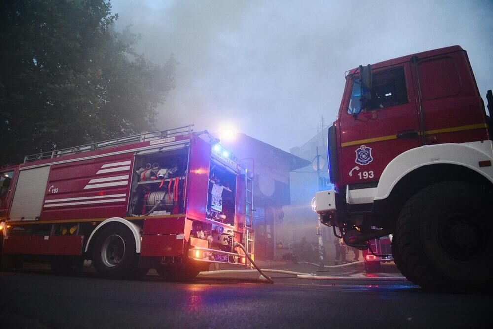 GORI SRPSKA SVETINJA U BOTOŠU: Izbio požar u pravoslavnoj crkvi Rođenja Presvete Bogorodice!