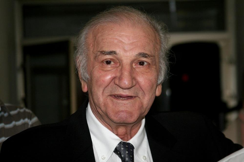 Deset godina od smrti Bate Živojinovića: Legendarni glumac više ne počiva u Aleji zaslužnih građana