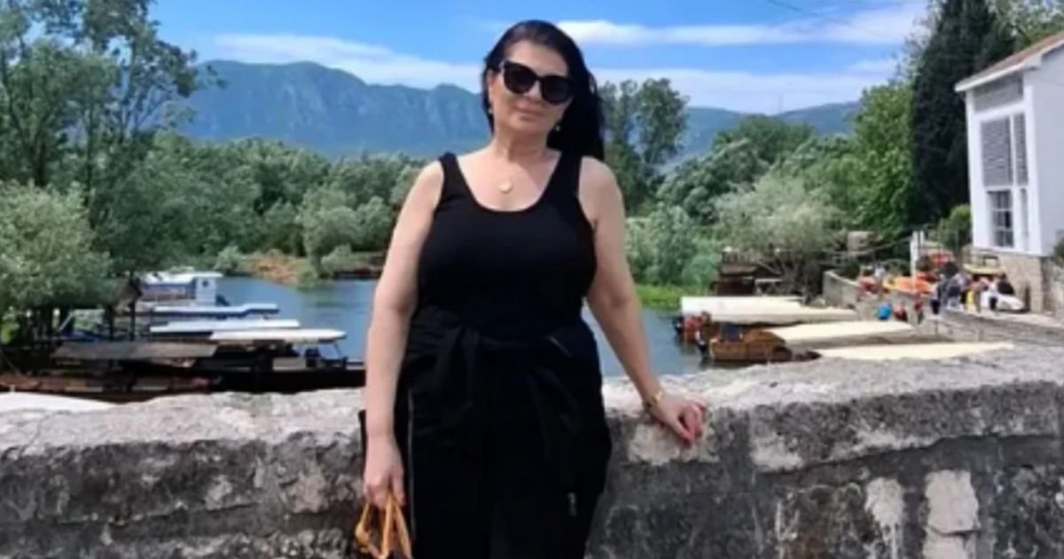 Pevačica dobila dete u 52. godini, sada otišla pod Ostrog: Živi povučeno, oglasila se sa ovog svetog mesta