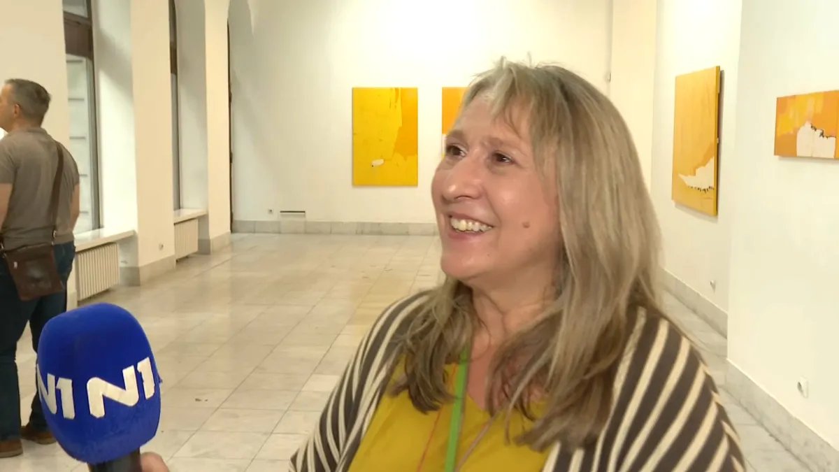 Kad se umetnici samoorganizuju: Dobrotvorna izložba zbog teške situacije u ULUS-u