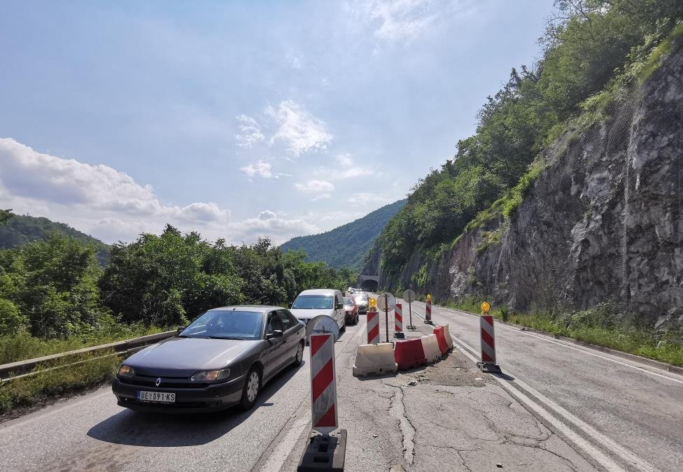 Obustava saobraćaja na državnom putu: Tokom vikenda potpuno zatvorena deonica zbog radova vozači upućeni na alternativne pravce