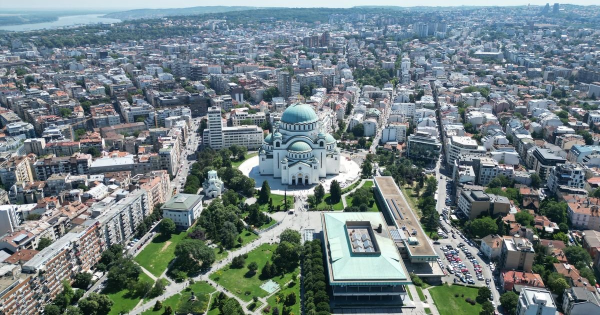 Viralni snimak iz Beograda: Stranac zanemeo! Da li je Hram Svetog Save zaista najveći pravoslavni u Evropi?