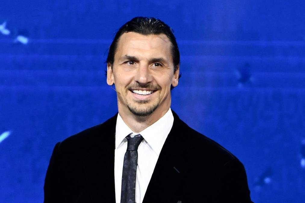 IBRAHIMOVIĆ OČI U OČI SA LEGENDARNIM BOKSEROM! Cela planeta bruji o ovoj fotografiji! Da li se to sprema SPEKTAKL koji će srušiti svet?!