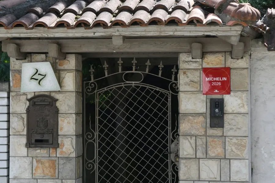 VJT: Pronađen projektil u restoranu "27" na Senjaku, naložena ponovna pretraga terena