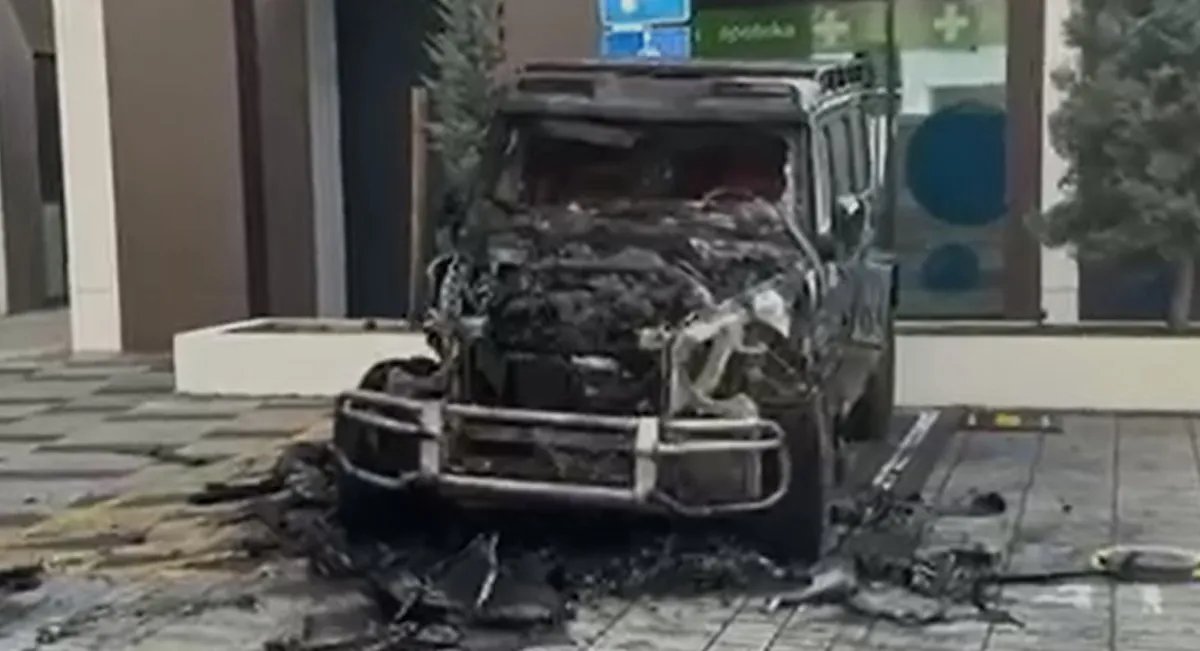 VJT podiglo optužnicu protiv mladića osumnjičenog za paljenje automobila Bake Praseta