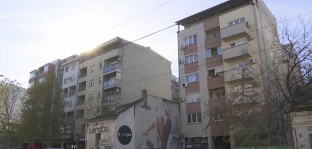 KRAGUJEVČANIN IZNAJMIO STAN ZA MALE PARE, PA KRENULE DA SE DEŠAVAJU JEZIVE STVARI: "Vidim babu, iskolačena..."